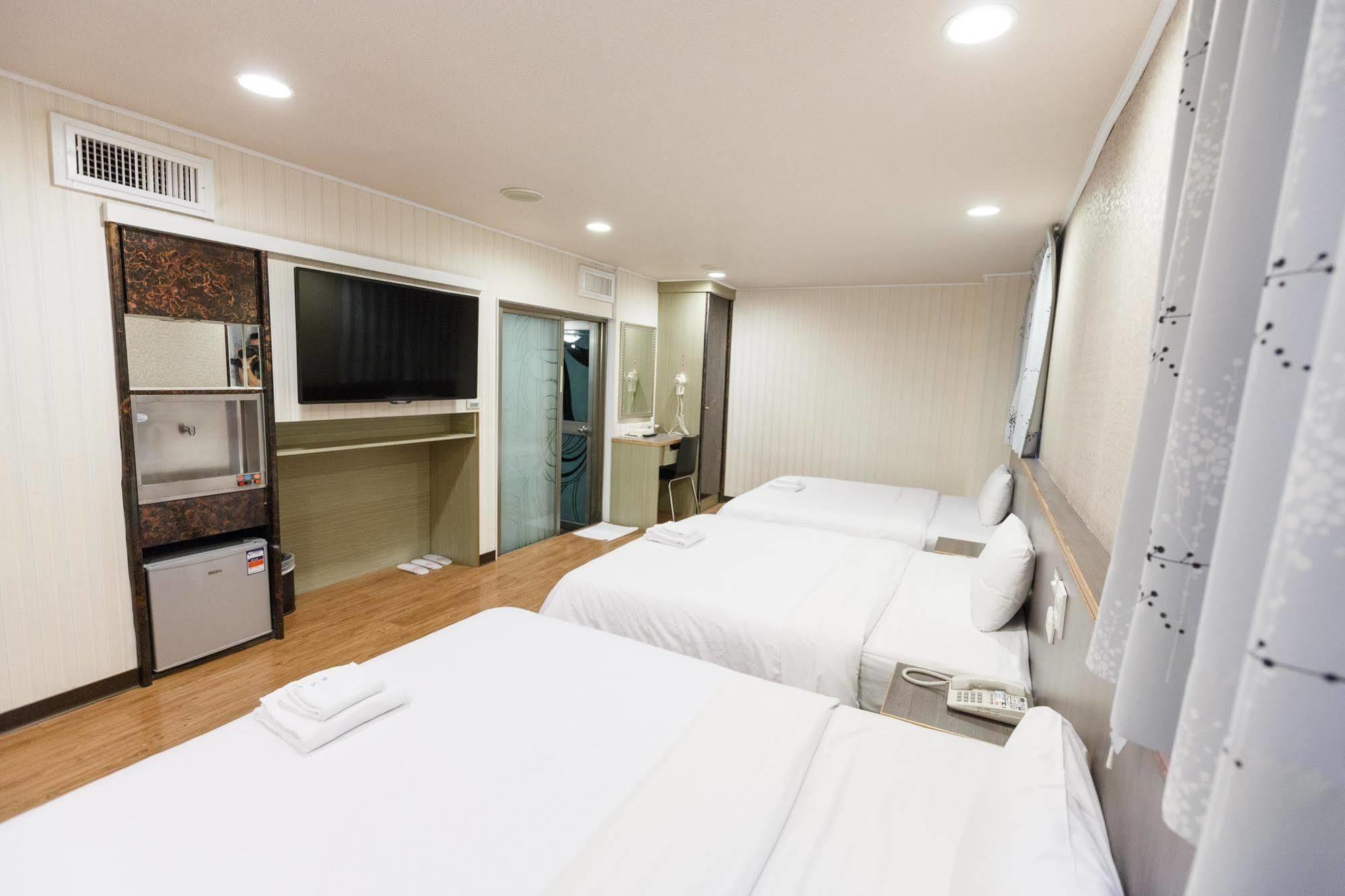 Huahou Hotel Kaohsiung Eksteriør billede